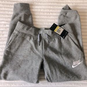 Girls Nike Standard Fit Sweatpants
